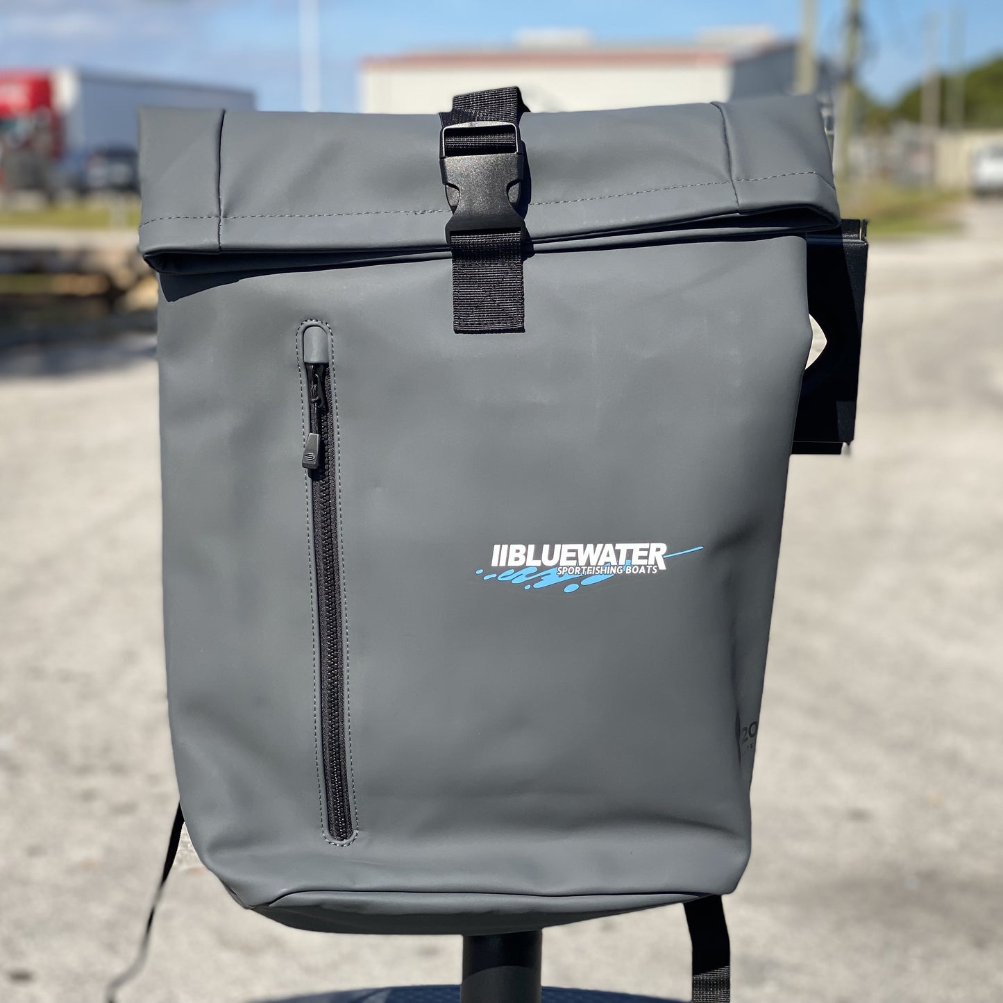 Custom Outdoor-Ready Backpack with Roll-Top and 20L Capacity